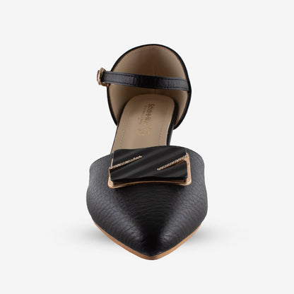 Schick a Walk Black Pointed-Toe Slingback Block Heel Sandal For Women